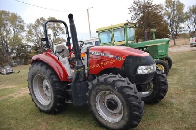 Image of Case IH Farmall 100C equipment image 2