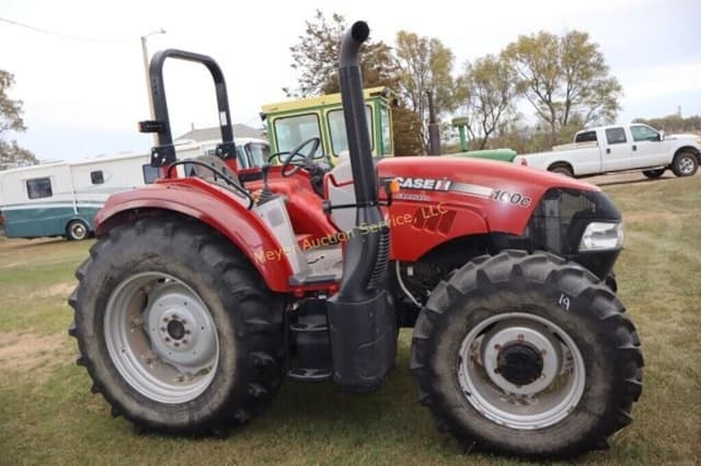 Image of Case IH Farmall 100C equipment image 3