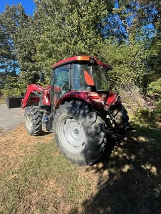 Image of Case IH Farmall 110C equipment image 2