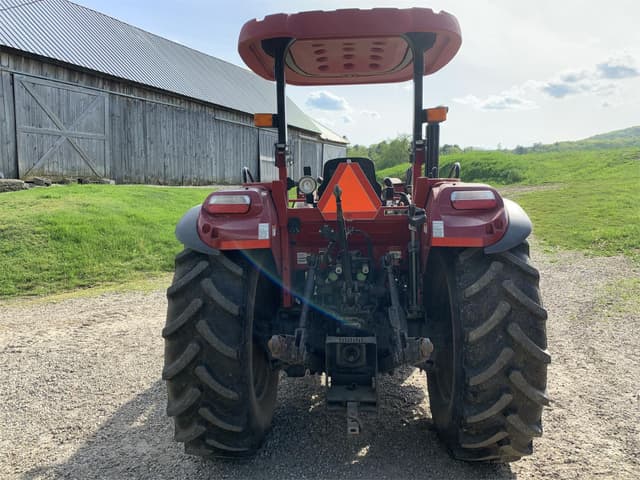 Image of Case IH Farmall 120C equipment image 1