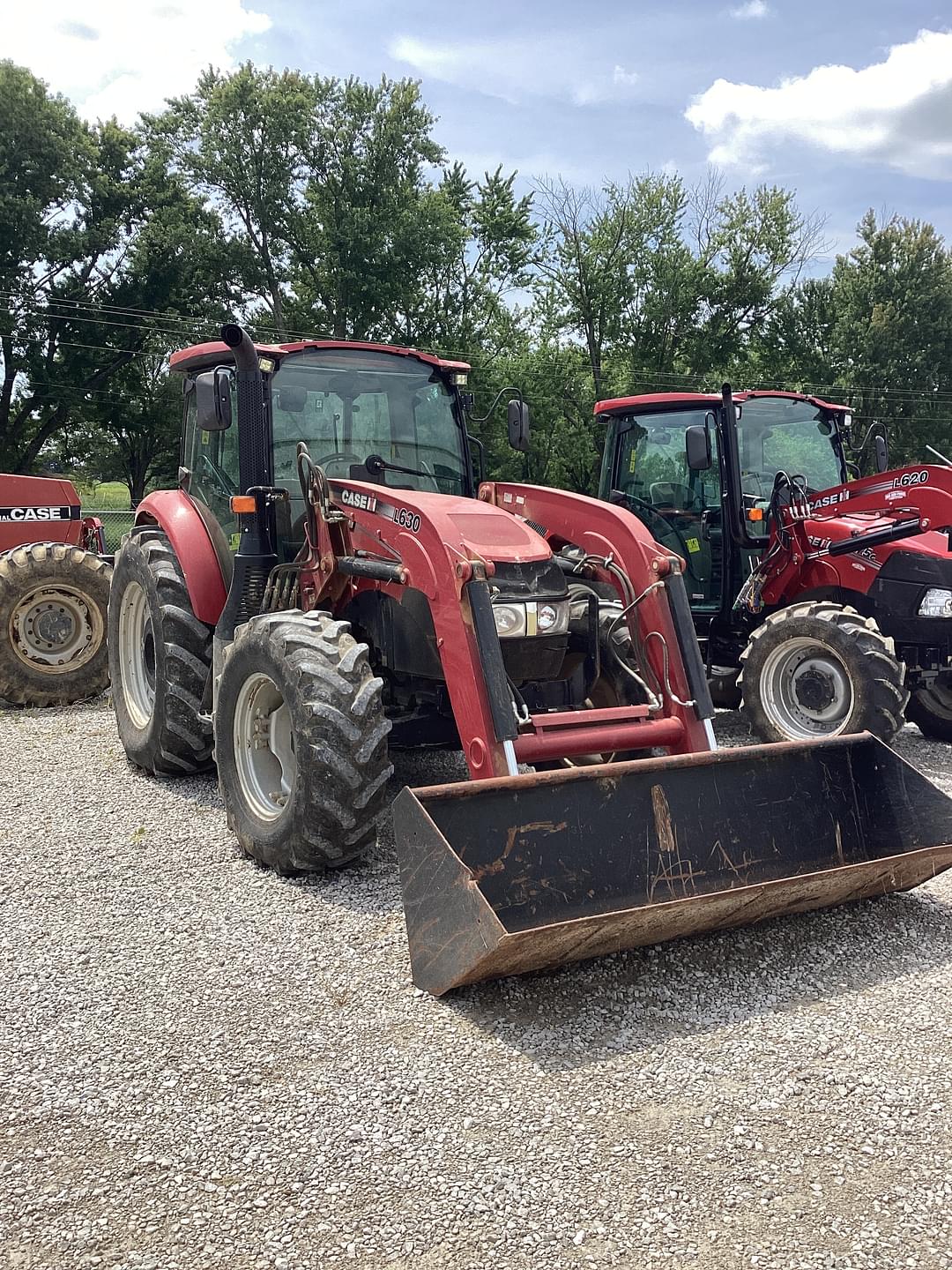 Image of Case IH Farmall 120C Image 0