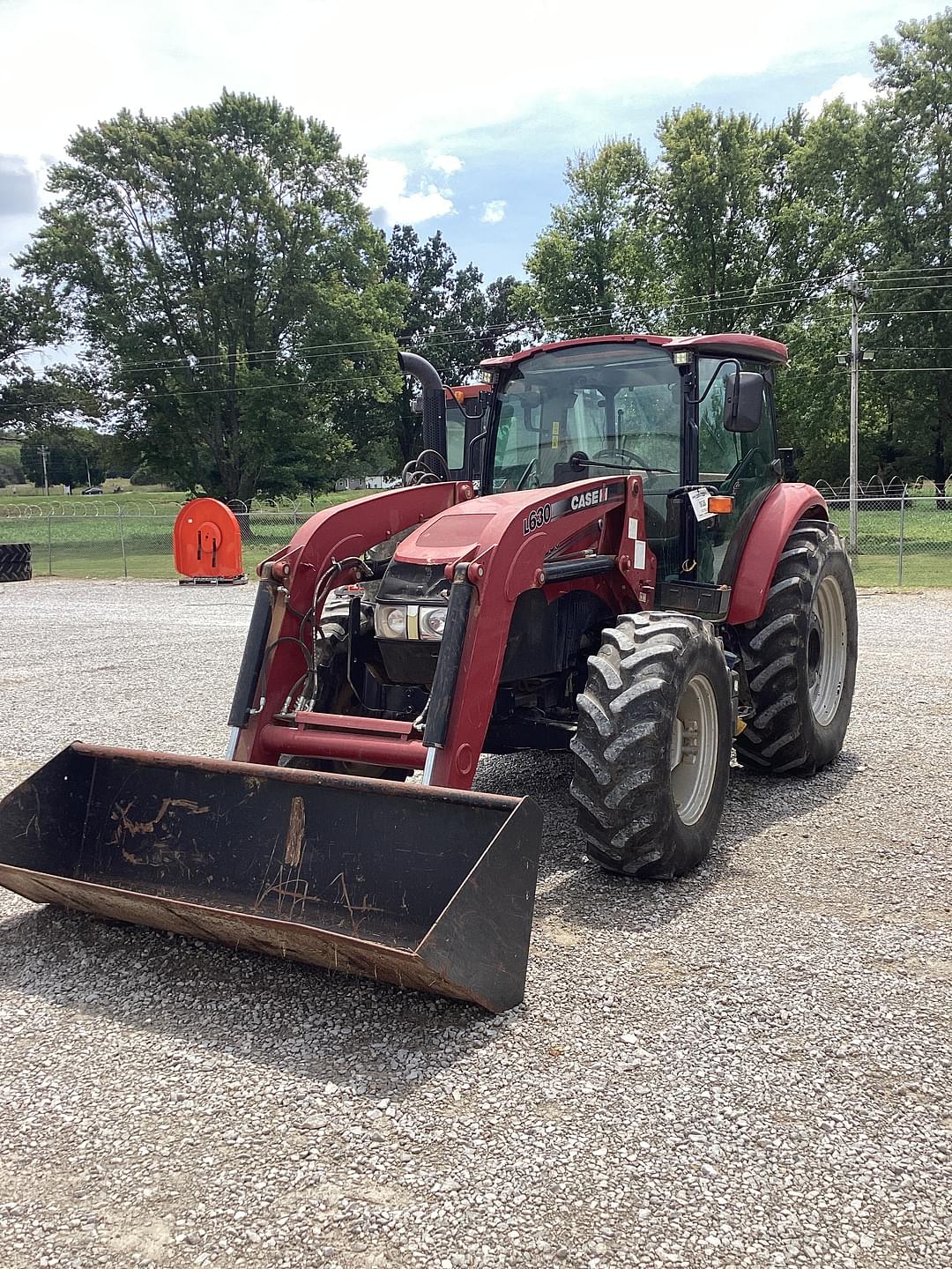 Image of Case IH Farmall 120C Image 1