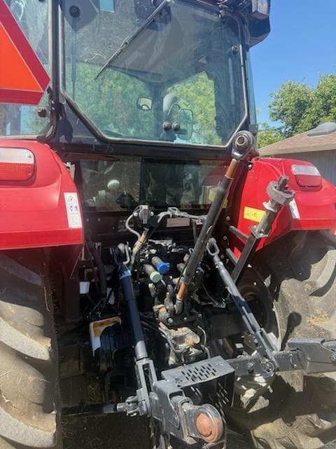 Image of Case IH Farmall 120C equipment image 3