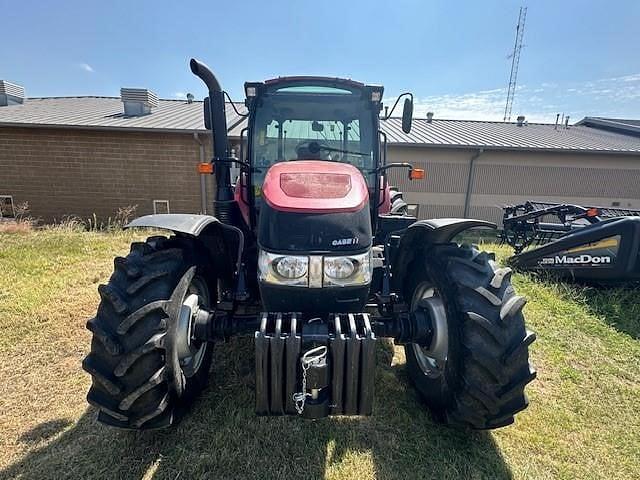 Image of Case IH Farmall 120C equipment image 3