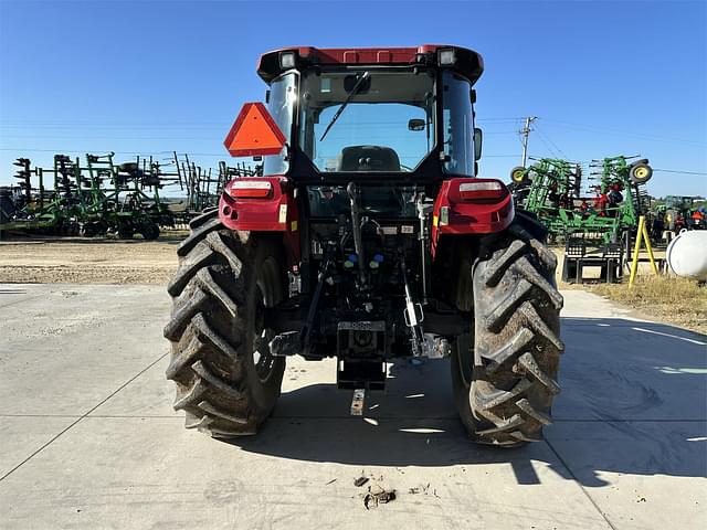 Image of Case IH Farmall 120C equipment image 4