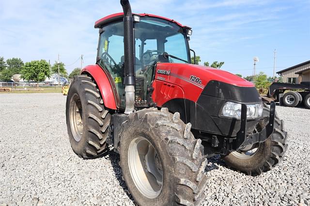 Image of Case IH Farmall 120C equipment image 1