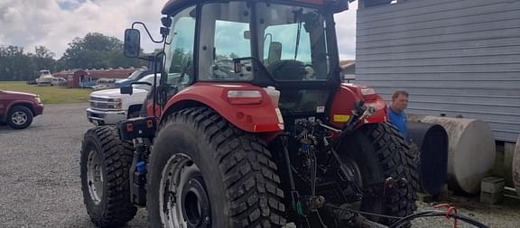 Image of Case IH Farmall 120C equipment image 1