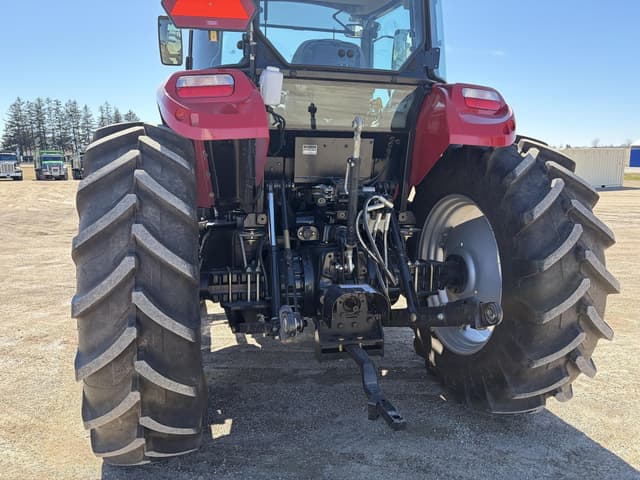 Image of Case IH Farmall 140A equipment image 2