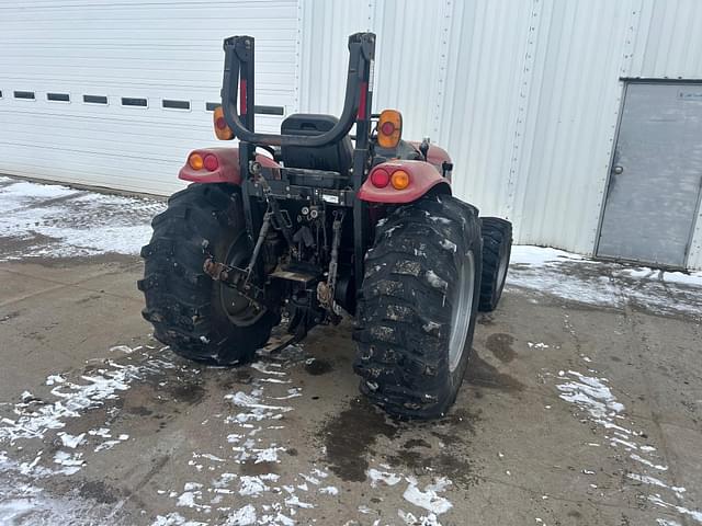 Image of Case IH Farmall 45C equipment image 4