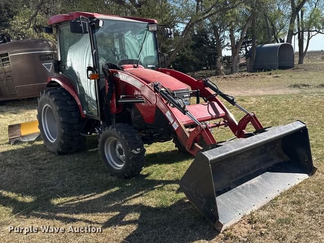 Image of Case IH Farmall 55C equipment image 2