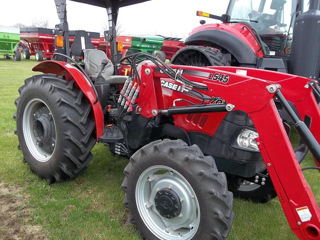 Image of Case IH Farmall 70A equipment image 4