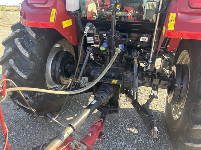 Image of Case IH Farmall 75C equipment image 3