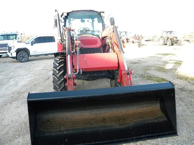 Image of Case IH Farmall 75C equipment image 2