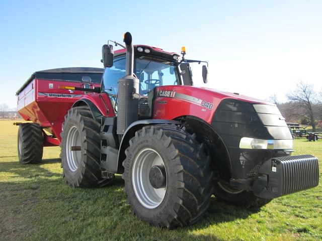 Image of Case IH Magnum 340 equipment image 2