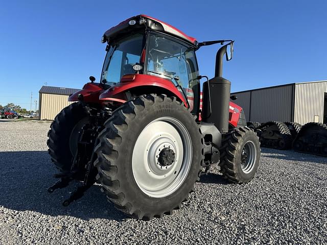 Image of Case IH Magnum 180 equipment image 4