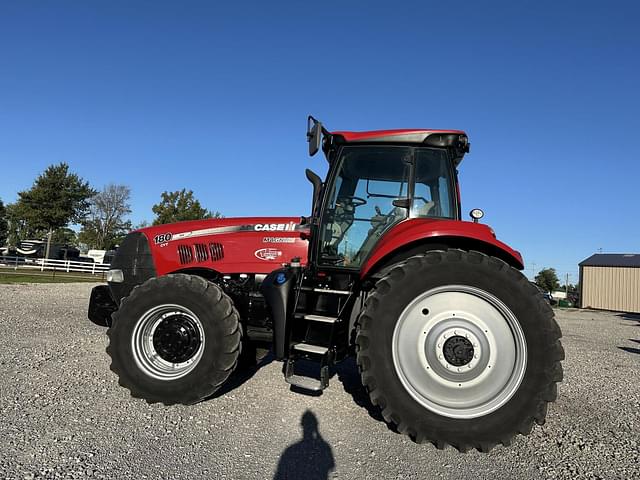 Image of Case IH Magnum 180 equipment image 2