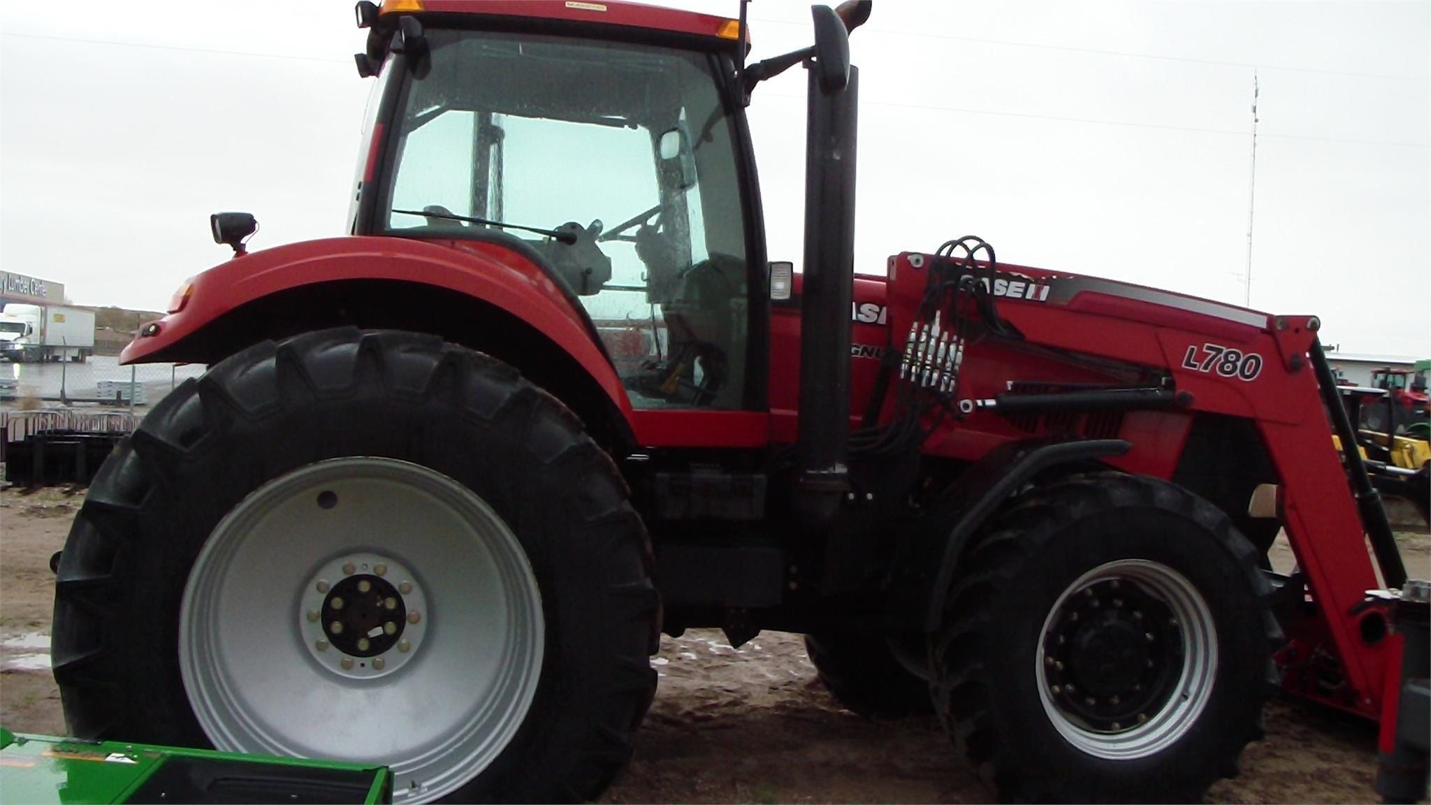 2018 Case IH Magnum 180 Equipment Image0