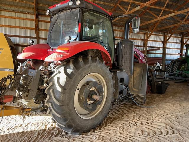 Image of Case IH Magnum 200 equipment image 3