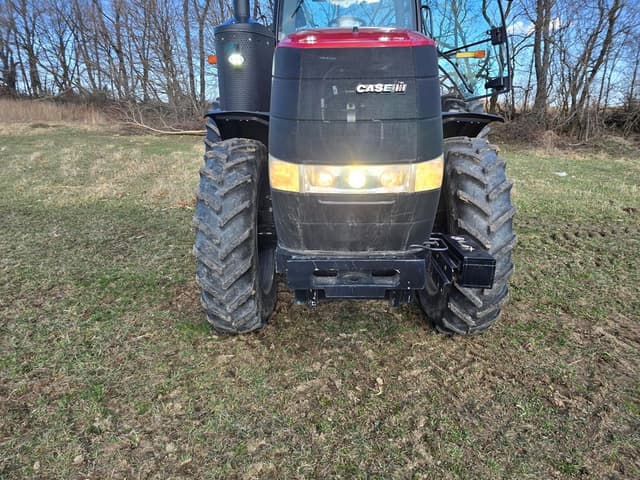 Image of Case IH Magnum 200 equipment image 4