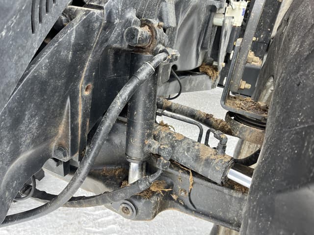 Image of Case IH Magnum 240 equipment image 4