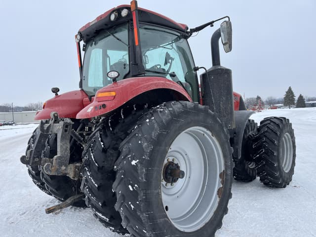 Image of Case IH Magnum 240 equipment image 3