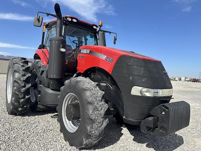 Image of Case IH Magnum 250 equipment image 1