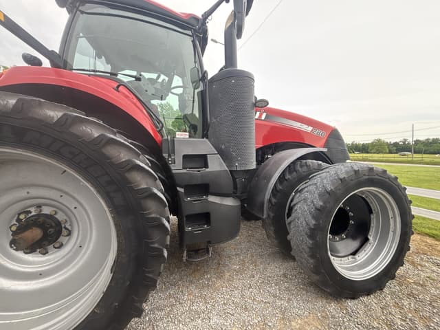 Image of Case IH Magnum 280 equipment image 1