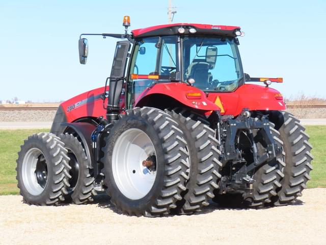 Image of Case IH Magnum 280 equipment image 4