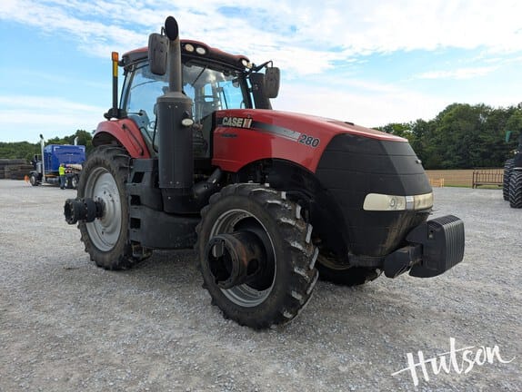 2018 Case IH Magnum 280 Equipment Image0