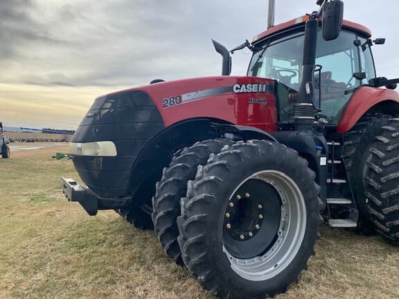 Image of Case IH Magnum 280 equipment image 1