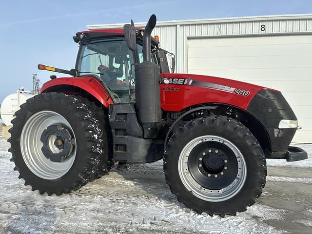 Image of Case IH Magnum 280 equipment image 2