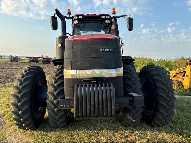 Image of Case IH Magnum 310 equipment image 4