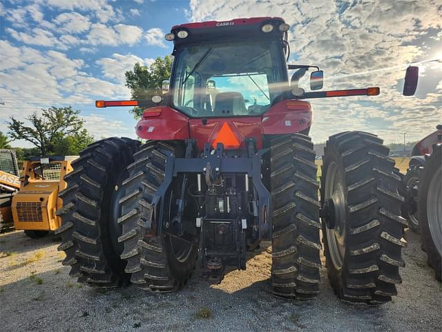 Image of Case IH Magnum 310 equipment image 4