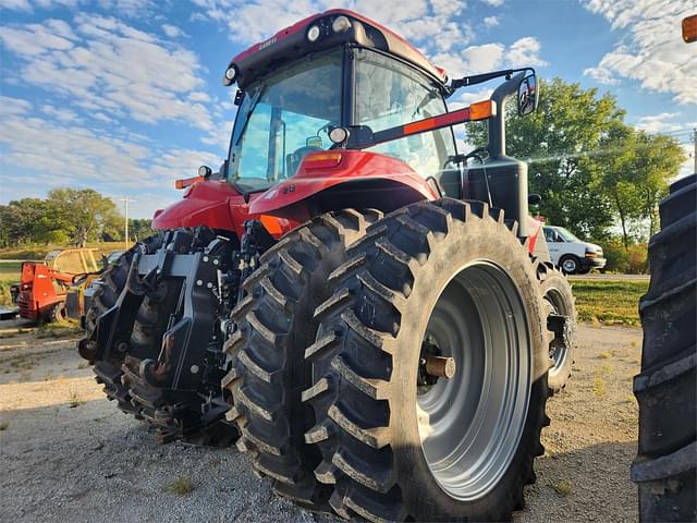 Image of Case IH Magnum 310 equipment image 3