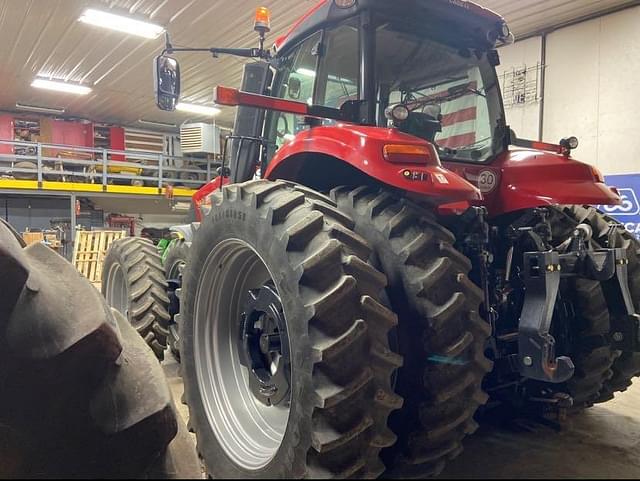 Image of Case IH Magnum 310 equipment image 4