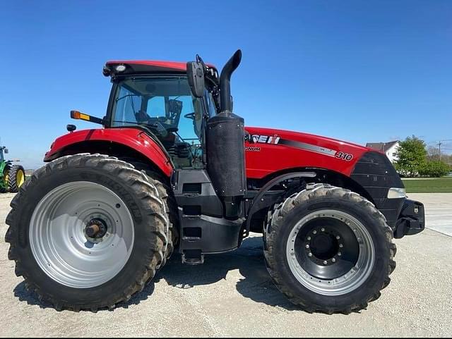 Image of Case IH Magnum 310 equipment image 1