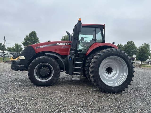 Image of Case IH Magnum 310 equipment image 2