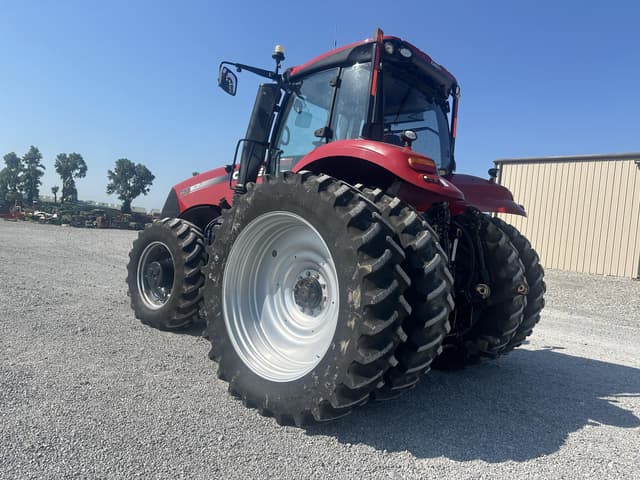 Image of Case IH Magnum 310 equipment image 4