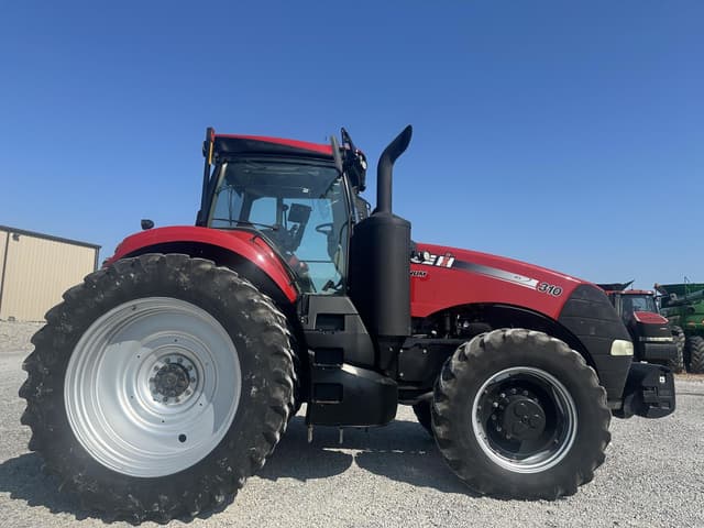 Image of Case IH Magnum 310 equipment image 3