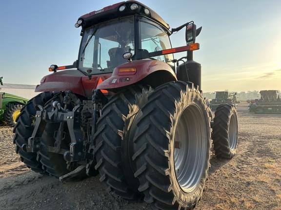 Image of Case IH Magnum 310 equipment image 2