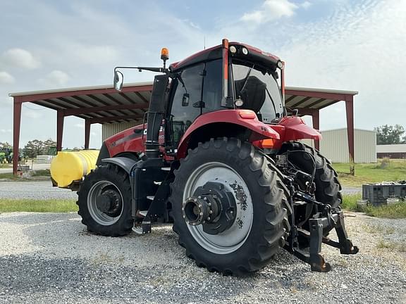 Image of Case IH Magnum 310 equipment image 4