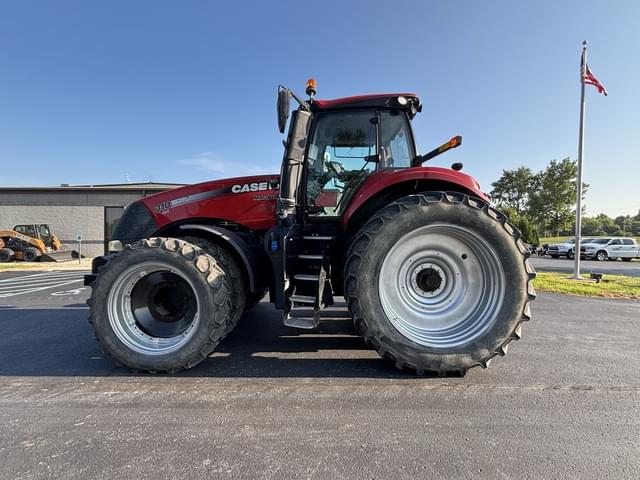 Image of Case IH Magnum 310 equipment image 1
