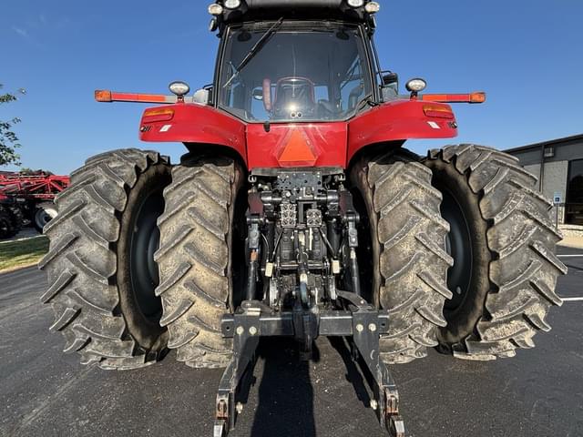 Image of Case IH Magnum 310 equipment image 4
