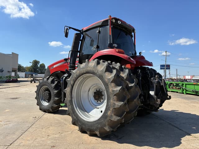 Image of Case IH Magnum 310 equipment image 2