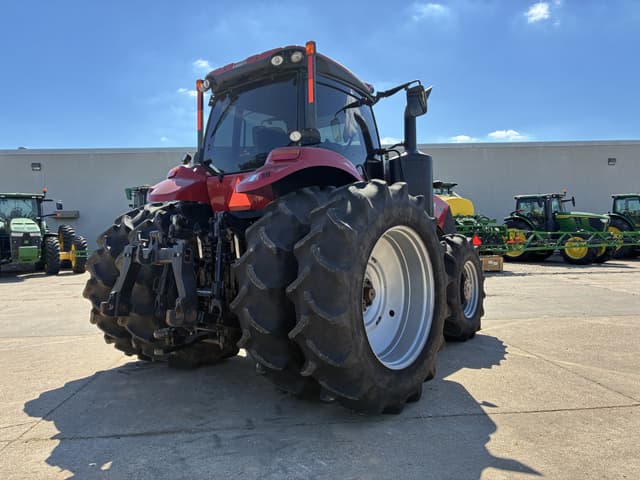 Image of Case IH Magnum 310 equipment image 4