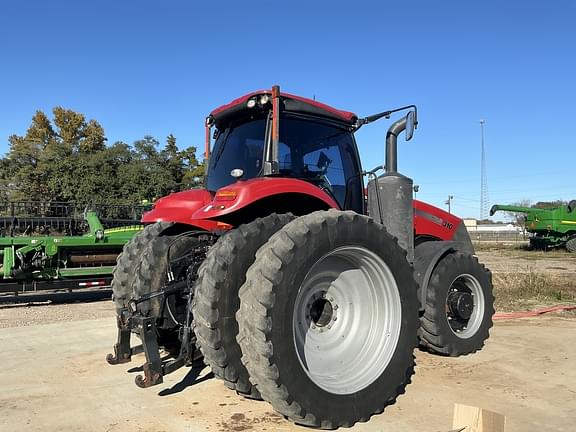 Image of Case IH Magnum 310 equipment image 4