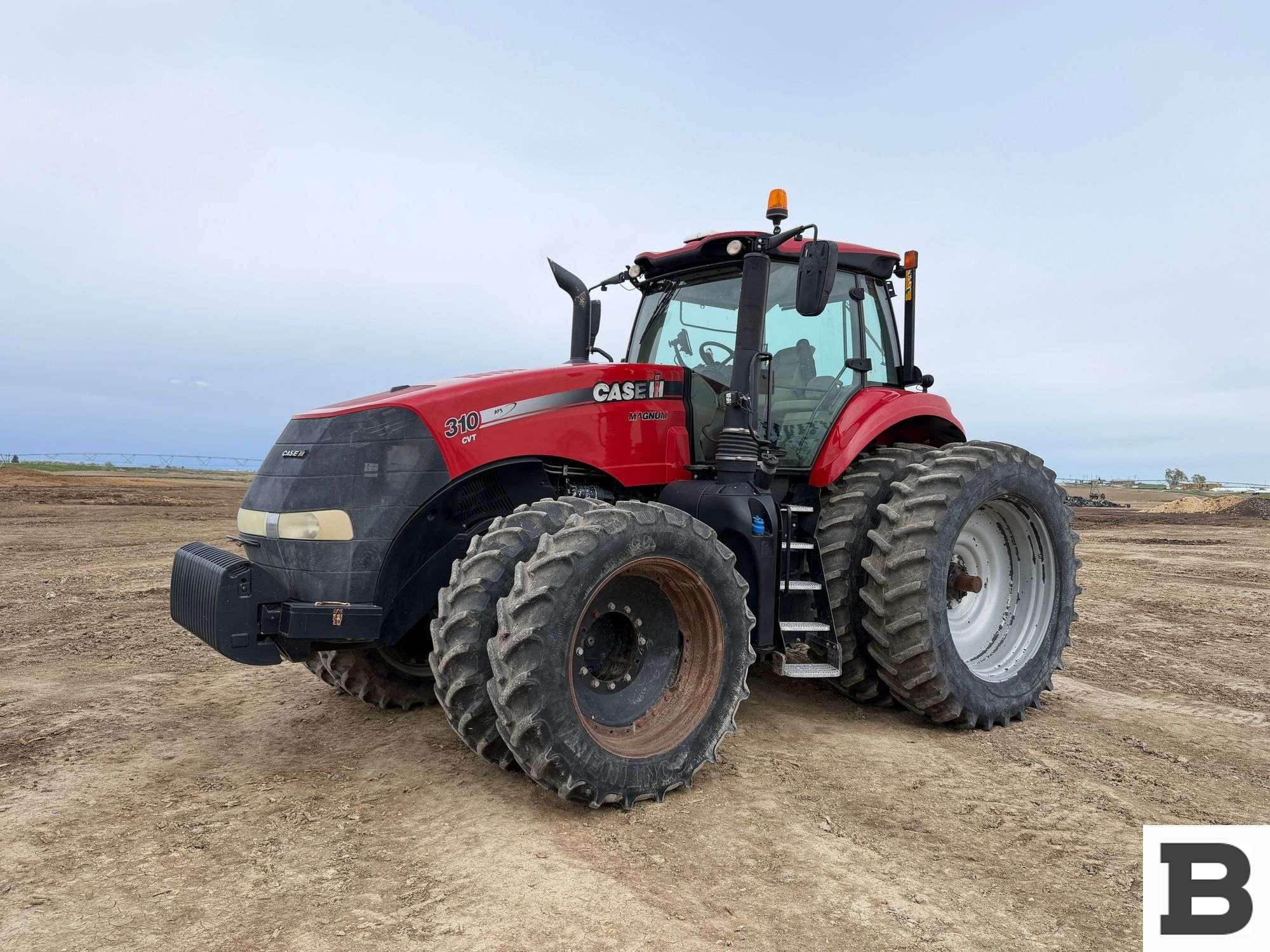 2018 Case IH Magnum 310 Equipment Image0