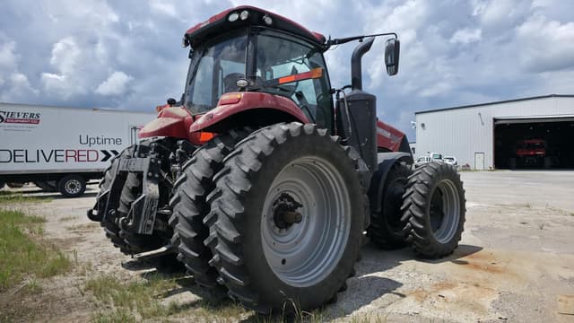 Image of Case IH Magnum 340 equipment image 4