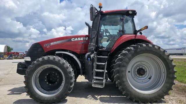 Image of Case IH Magnum 340 equipment image 1