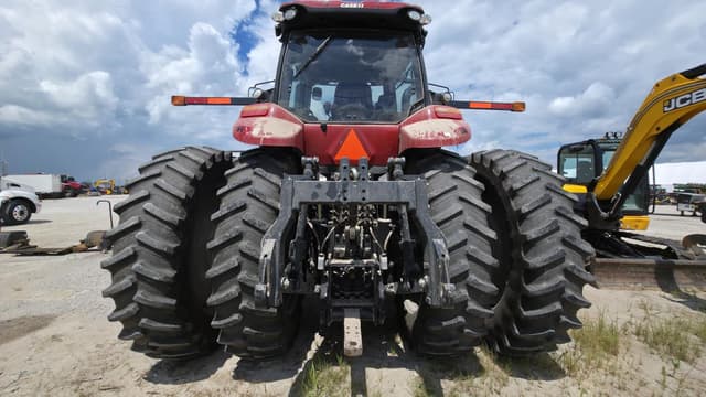 Image of Case IH Magnum 340 equipment image 3